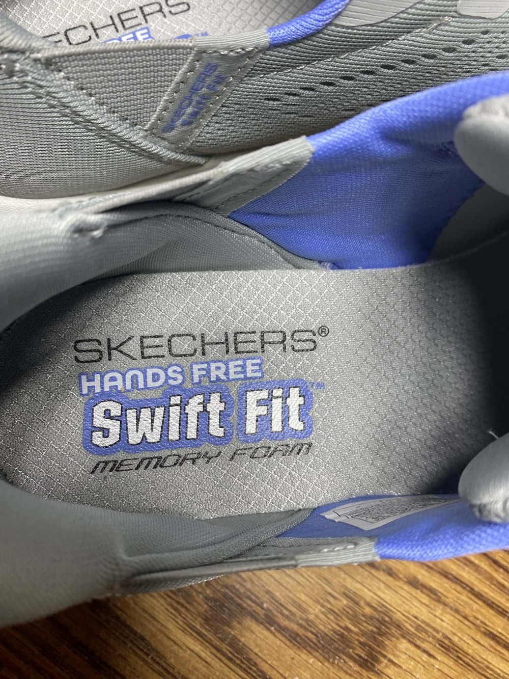 Skechers Women's Hands Free Swift Fit Memory Foam Sneakers Shoes Size 8.5M Gray - Picture 5 of 7